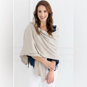 NWT Dreamsoft Travel Scarf